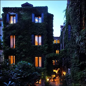 https://hotel-flora-venice.hotelslidodijesolo.com